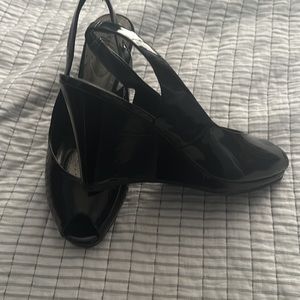 Black patent sling back wedges size 8.5 W